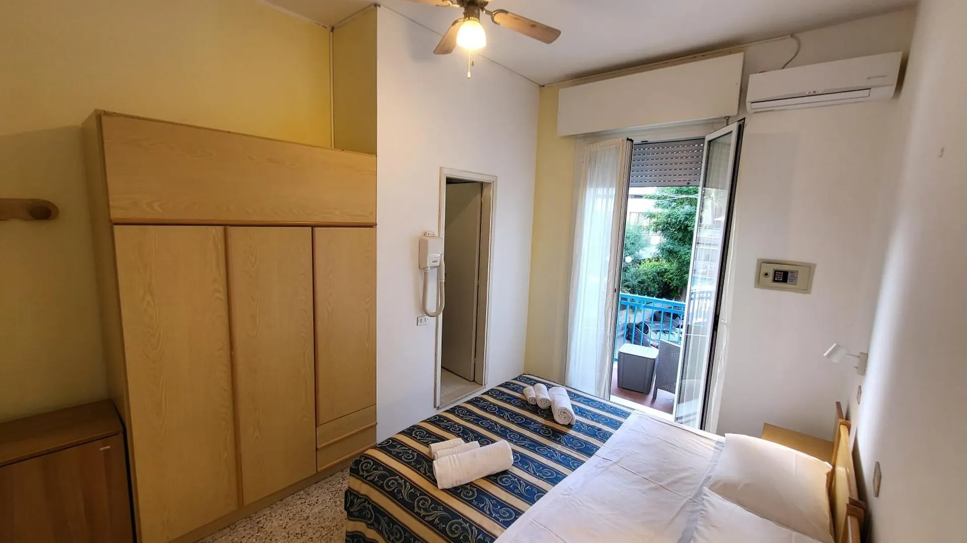 Hotel Villa Lauretta Bellaria-Igea Marina 3*,