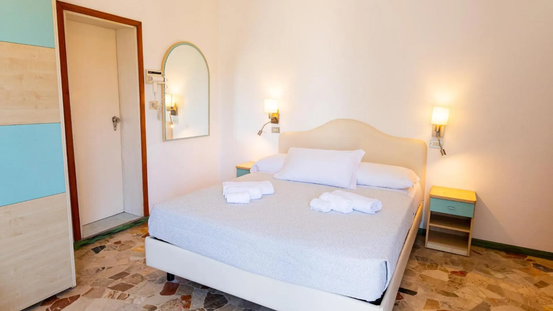 Hotel Villa Lauretta Bellaria-Igea Marina 3*,  Italia